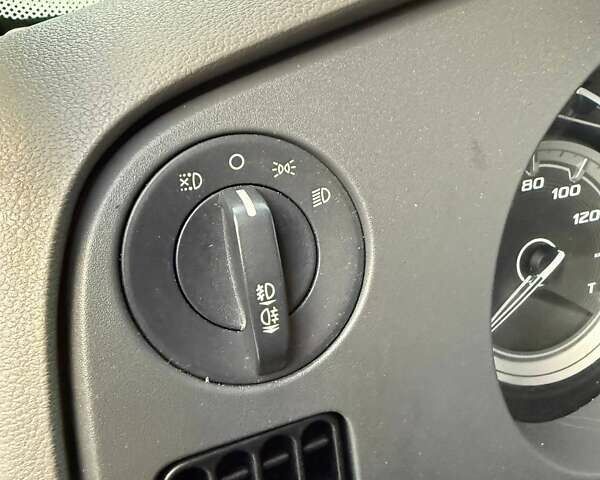 Белый Даф XF 106, объемом двигателя 12.9 л и пробегом 500 тыс. км за 35999 $, фото 91 на Automoto.ua