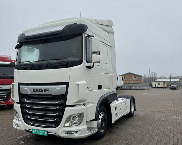 Белый Даф XF 106, объемом двигателя 12.9 л и пробегом 407 тыс. км за 39900 $, фото 1 на Automoto.ua