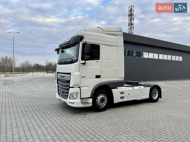 Белый Даф XF 106, объемом двигателя 12.9 л и пробегом 500 тыс. км за 35999 $, фото 2 на Automoto.ua