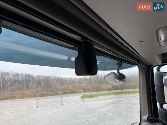 Белый Даф XF 106, объемом двигателя 12.9 л и пробегом 500 тыс. км за 35999 $, фото 95 на Automoto.ua