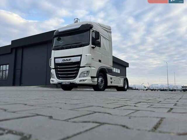 Белый Даф XF 106, объемом двигателя 12.9 л и пробегом 500 тыс. км за 35999 $, фото 67 на Automoto.ua