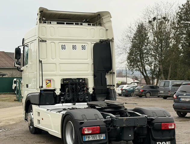 Белый Даф XF 106, объемом двигателя 12.9 л и пробегом 490 тыс. км за 38567 $, фото 3 на Automoto.ua