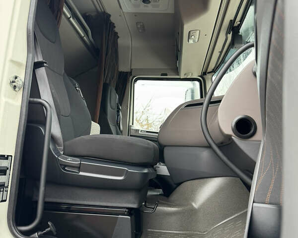 Белый Даф XF 106, объемом двигателя 12.9 л и пробегом 407 тыс. км за 39900 $, фото 17 на Automoto.ua