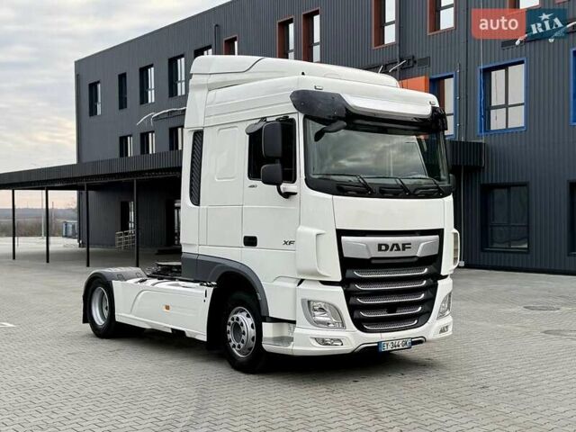 Белый Даф XF 106, объемом двигателя 12.9 л и пробегом 500 тыс. км за 35999 $, фото 65 на Automoto.ua