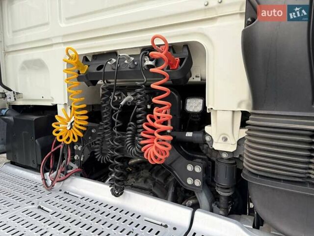 Белый Даф XF 106, объемом двигателя 12.9 л и пробегом 500 тыс. км за 35999 $, фото 24 на Automoto.ua