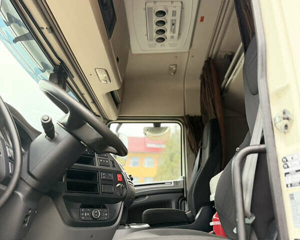 Белый Даф XF 106, объемом двигателя 12.9 л и пробегом 490 тыс. км за 38567 $, фото 8 на Automoto.ua