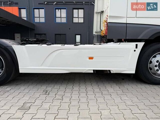 Белый Даф XF 106, объемом двигателя 12.9 л и пробегом 500 тыс. км за 35999 $, фото 17 на Automoto.ua