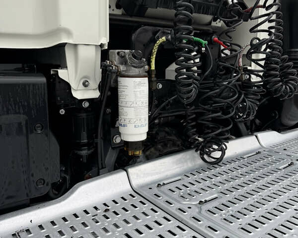 Белый Даф XF 106, объемом двигателя 12.9 л и пробегом 407 тыс. км за 39900 $, фото 12 на Automoto.ua