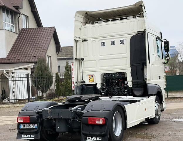 Белый Даф XF 106, объемом двигателя 12.9 л и пробегом 490 тыс. км за 38567 $, фото 2 на Automoto.ua