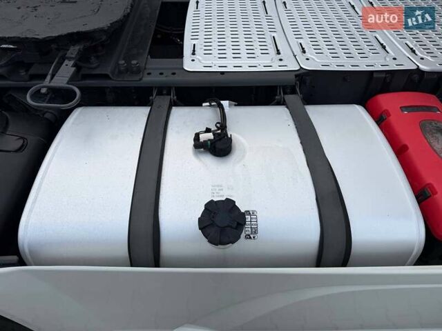 Белый Даф XF 106, объемом двигателя 12.9 л и пробегом 500 тыс. км за 35999 $, фото 26 на Automoto.ua