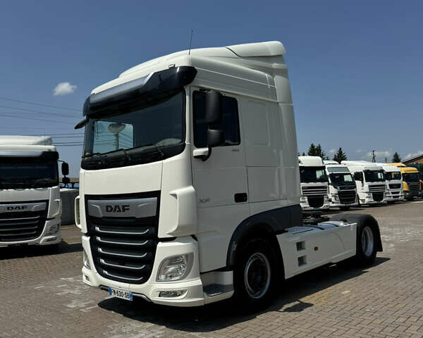 Белый Даф XF 106, объемом двигателя 12.9 л и пробегом 560 тыс. км за 48000 $, фото 2 на Automoto.ua