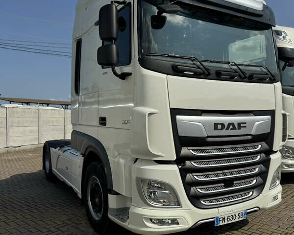 Белый Даф XF 106, объемом двигателя 12.9 л и пробегом 560 тыс. км за 48000 $, фото 43 на Automoto.ua