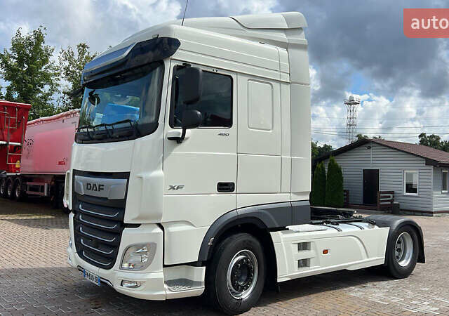 Белый Даф XF 106, объемом двигателя 12.9 л и пробегом 561 тыс. км за 46700 $, фото 6 на Automoto.ua