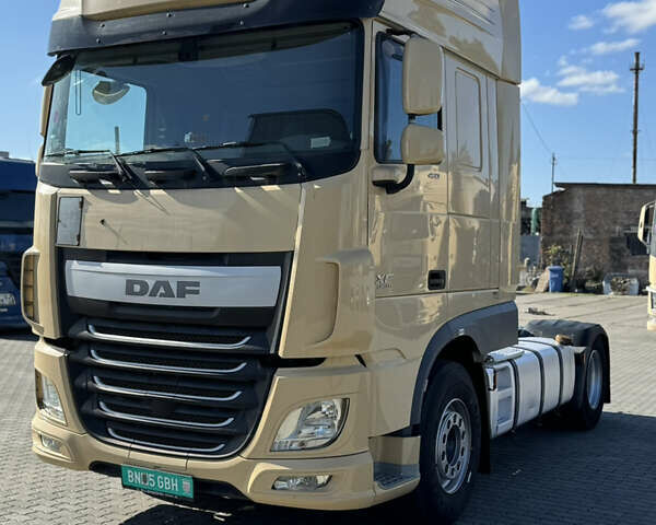 Бежевый Даф XF 106, объемом двигателя 12.9 л и пробегом 750 тыс. км за 28707 $, фото 3 на Automoto.ua