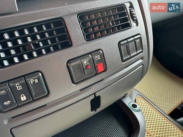 Черный Даф XF 106, объемом двигателя 12.9 л и пробегом 723 тыс. км за 20700 $, фото 10 на Automoto.ua