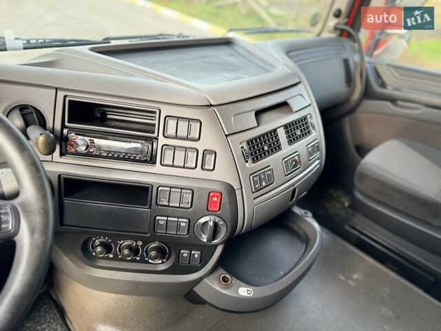 Червоний Даф XF 106, об'ємом двигуна 12.9 л та пробігом 960 тис. км за 15500 $, фото 30 на Automoto.ua