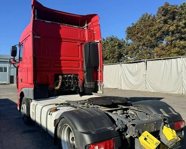 Красный Даф XF 106, объемом двигателя 12.9 л и пробегом 900 тыс. км за 19900 $, фото 4 на Automoto.ua