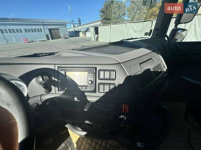 Красный Даф XF 106, объемом двигателя 12.9 л и пробегом 900 тыс. км за 19900 $, фото 7 на Automoto.ua