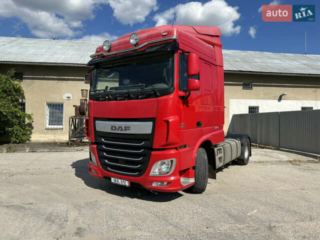 Красный Даф XF 106, объемом двигателя 12.9 л и пробегом 840 тыс. км за 20703 $, фото 2 на Automoto.ua