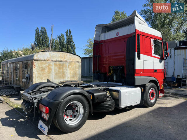 Красный Даф XF 106, объемом двигателя 12.9 л и пробегом 835 тыс. км за 16500 $, фото 20 на Automoto.ua