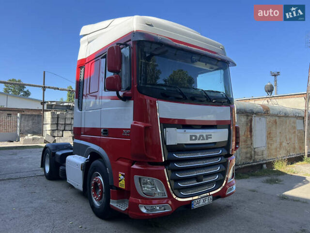 Красный Даф XF 106, объемом двигателя 12.9 л и пробегом 835 тыс. км за 16500 $, фото 1 на Automoto.ua
