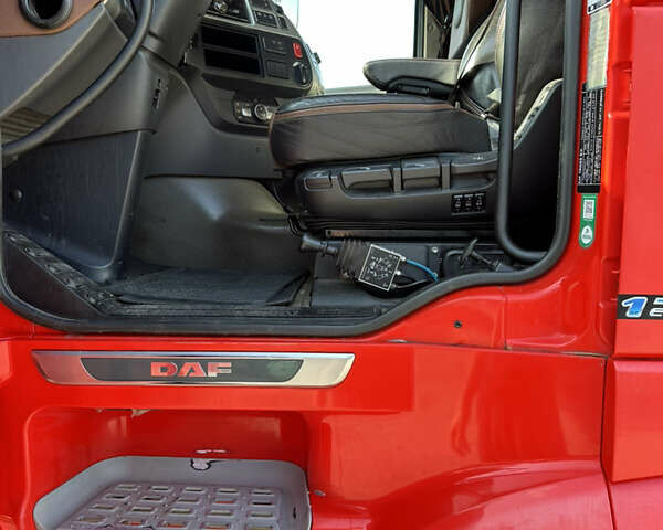 Красный Даф XF 106, объемом двигателя 12.9 л и пробегом 817 тыс. км за 28900 $, фото 27 на Automoto.ua