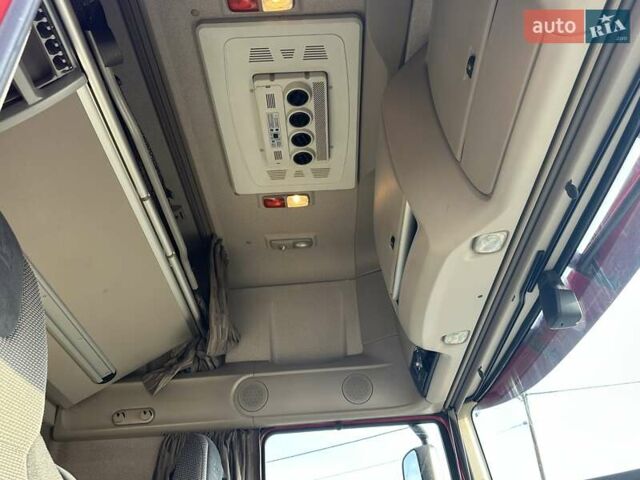 Червоний Даф XF 106, об'ємом двигуна 12.9 л та пробігом 870 тис. км за 21900 $, фото 17 на Automoto.ua
