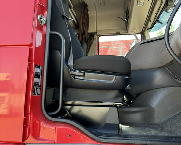 Красный Даф XF 106, объемом двигателя 12.9 л и пробегом 812 тыс. км за 29500 $, фото 14 на Automoto.ua
