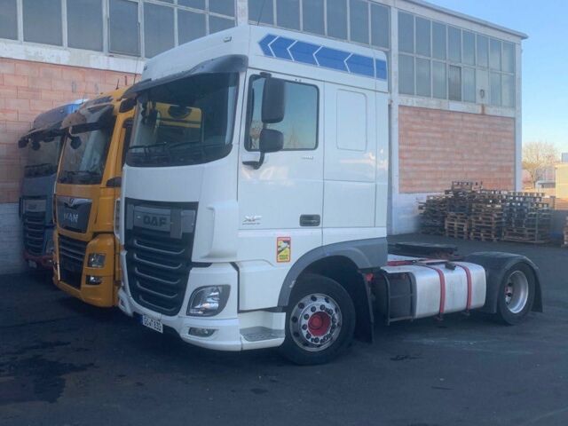 Даф XF 106, объемом двигателя 0 л и пробегом 0 тыс. км за 15000 $, фото 2 на Automoto.ua