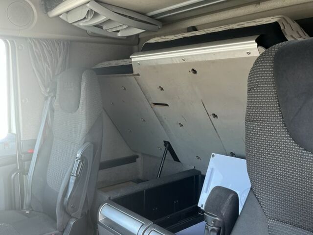 Даф XF 106, объемом двигателя 0 л и пробегом 0 тыс. км за 16000 $, фото 15 на Automoto.ua