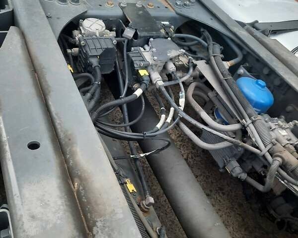 Даф XF 106, объемом двигателя 0 л и пробегом 1000 тыс. км за 25200 $, фото 4 на Automoto.ua