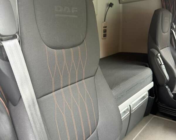 Даф XF 106, объемом двигателя 12.9 л и пробегом 420 тыс. км за 38560 $, фото 18 на Automoto.ua