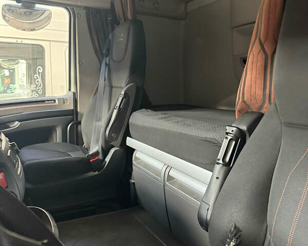 Даф XF 106, объемом двигателя 0 л и пробегом 260 тыс. км за 62792 $, фото 5 на Automoto.ua