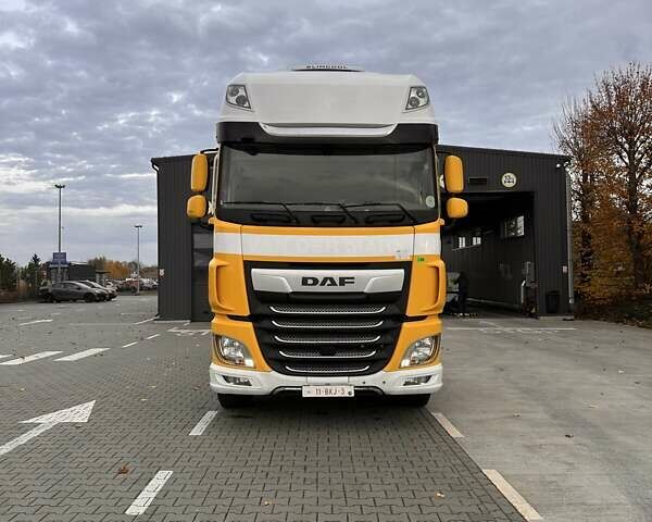 Желтый Даф XF 106, объемом двигателя 12.9 л и пробегом 820 тыс. км за 30678 $, фото 1 на Automoto.ua