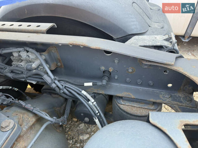 Серый Даф XF 106, объемом двигателя 10.8 л и пробегом 900 тыс. км за 24999 $, фото 6 на Automoto.ua