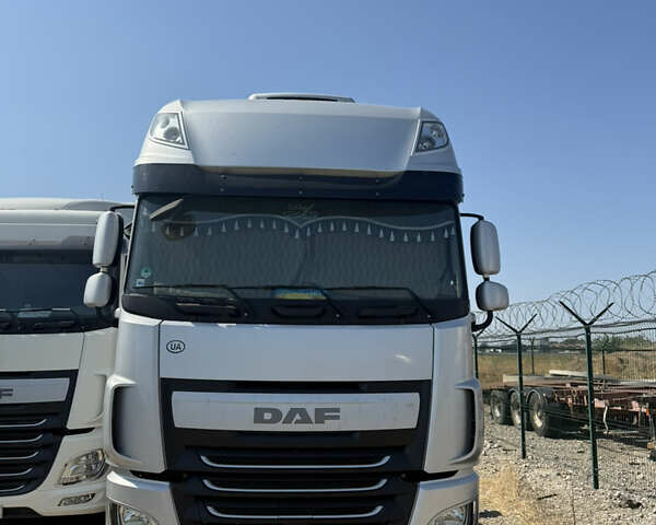 Серый Даф XF 106, объемом двигателя 10.8 л и пробегом 900 тыс. км за 24999 $, фото 1 на Automoto.ua