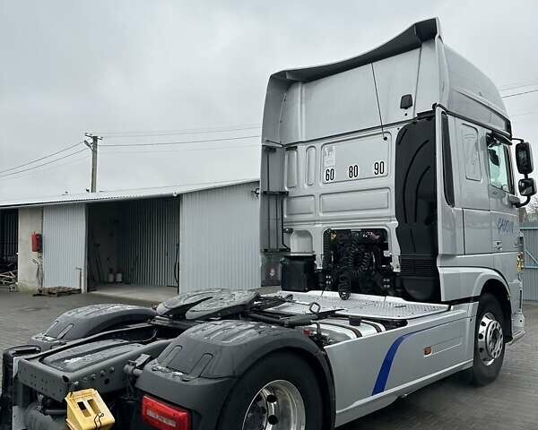 Серый Даф XF 106, объемом двигателя 12.9 л и пробегом 980 тыс. км за 24800 $, фото 11 на Automoto.ua