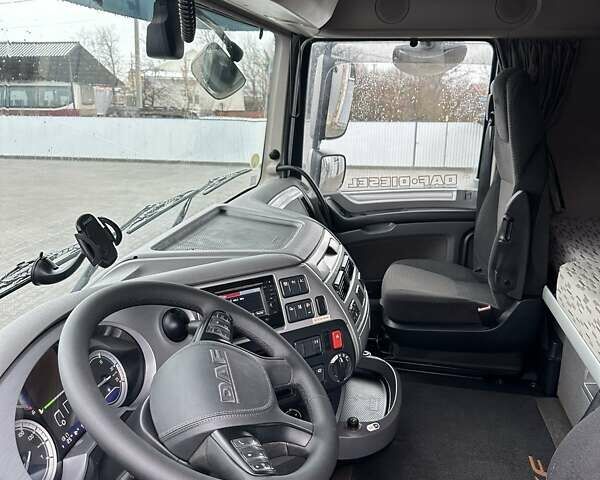 Серый Даф XF 106, объемом двигателя 12.9 л и пробегом 980 тыс. км за 24800 $, фото 28 на Automoto.ua