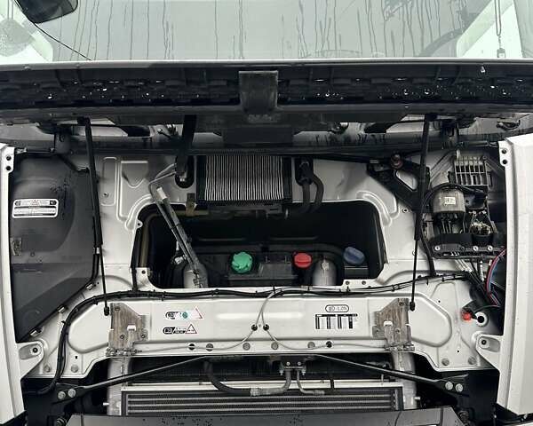 Серый Даф XF 106, объемом двигателя 12.9 л и пробегом 980 тыс. км за 24800 $, фото 32 на Automoto.ua