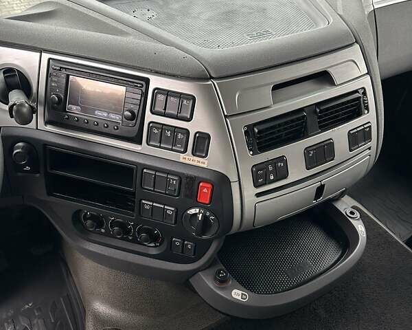 Серый Даф XF 106, объемом двигателя 12.9 л и пробегом 980 тыс. км за 24800 $, фото 20 на Automoto.ua