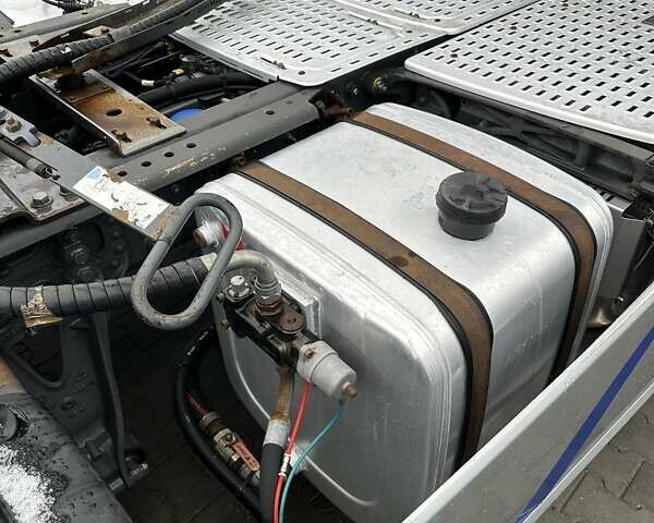 Серый Даф XF 106, объемом двигателя 12.9 л и пробегом 980 тыс. км за 24800 $, фото 5 на Automoto.ua