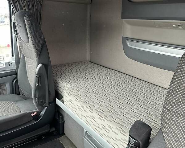 Серый Даф XF 106, объемом двигателя 12.9 л и пробегом 980 тыс. км за 24800 $, фото 21 на Automoto.ua