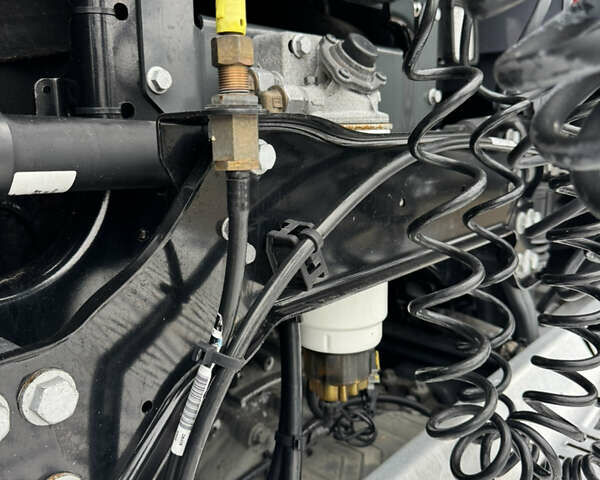 Серый Даф XF 106, объемом двигателя 12.9 л и пробегом 689 тыс. км за 32900 $, фото 18 на Automoto.ua