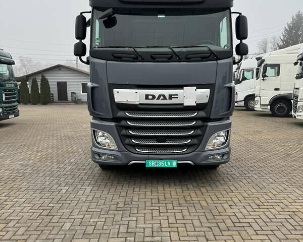 Серый Даф XF 106, объемом двигателя 12.9 л и пробегом 689 тыс. км за 32900 $, фото 4 на Automoto.ua