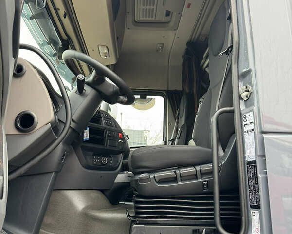 Серый Даф XF 106, объемом двигателя 12.9 л и пробегом 689 тыс. км за 32900 $, фото 24 на Automoto.ua