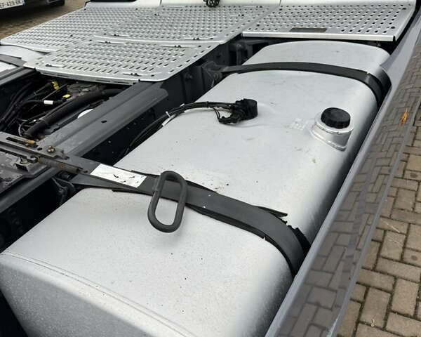 Серый Даф XF 106, объемом двигателя 12.9 л и пробегом 689 тыс. км за 32900 $, фото 20 на Automoto.ua