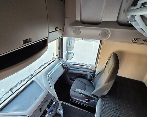 Серый Даф XF 106, объемом двигателя 12.9 л и пробегом 700 тыс. км за 41193 $, фото 28 на Automoto.ua