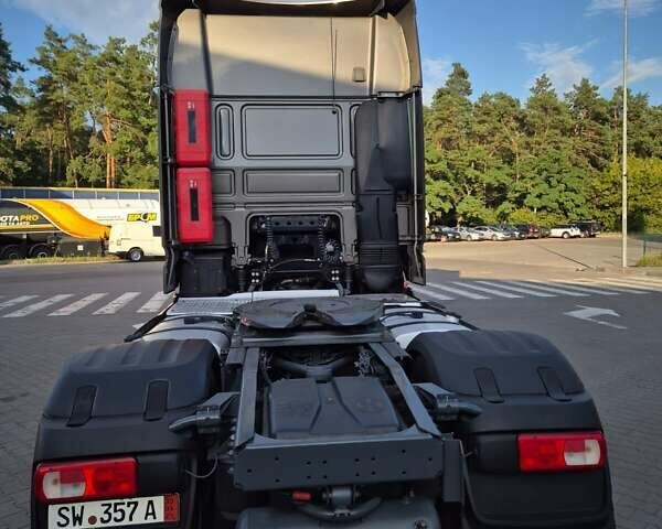 Серый Даф XF 106, объемом двигателя 12.9 л и пробегом 700 тыс. км за 41193 $, фото 8 на Automoto.ua