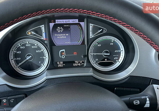 Сірий Даф XF 106, об'ємом двигуна 0 л та пробігом 692 тис. км за 44291 $, фото 39 на Automoto.ua