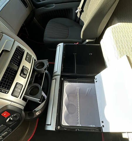 Сірий Даф XF 106, об'ємом двигуна 0 л та пробігом 692 тис. км за 44291 $, фото 33 на Automoto.ua